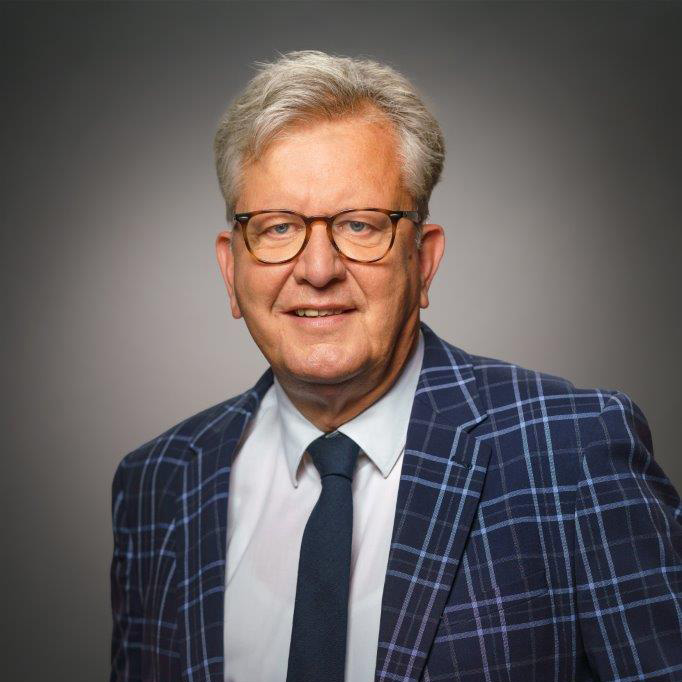  Wolfgang Heinberg
